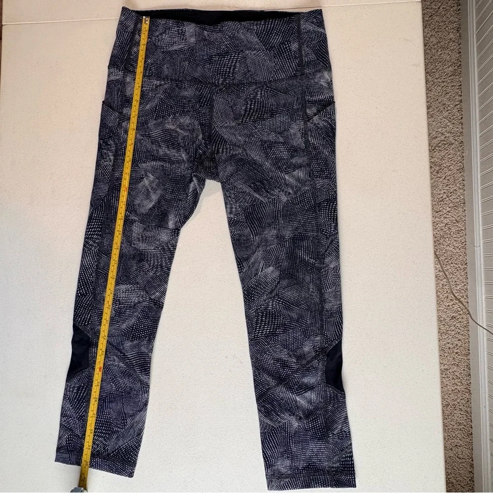 Lululemon Wunder Under Crop 8 Full On Luxtreme Black White Camo Yoga Pant - Picture 8 of 13